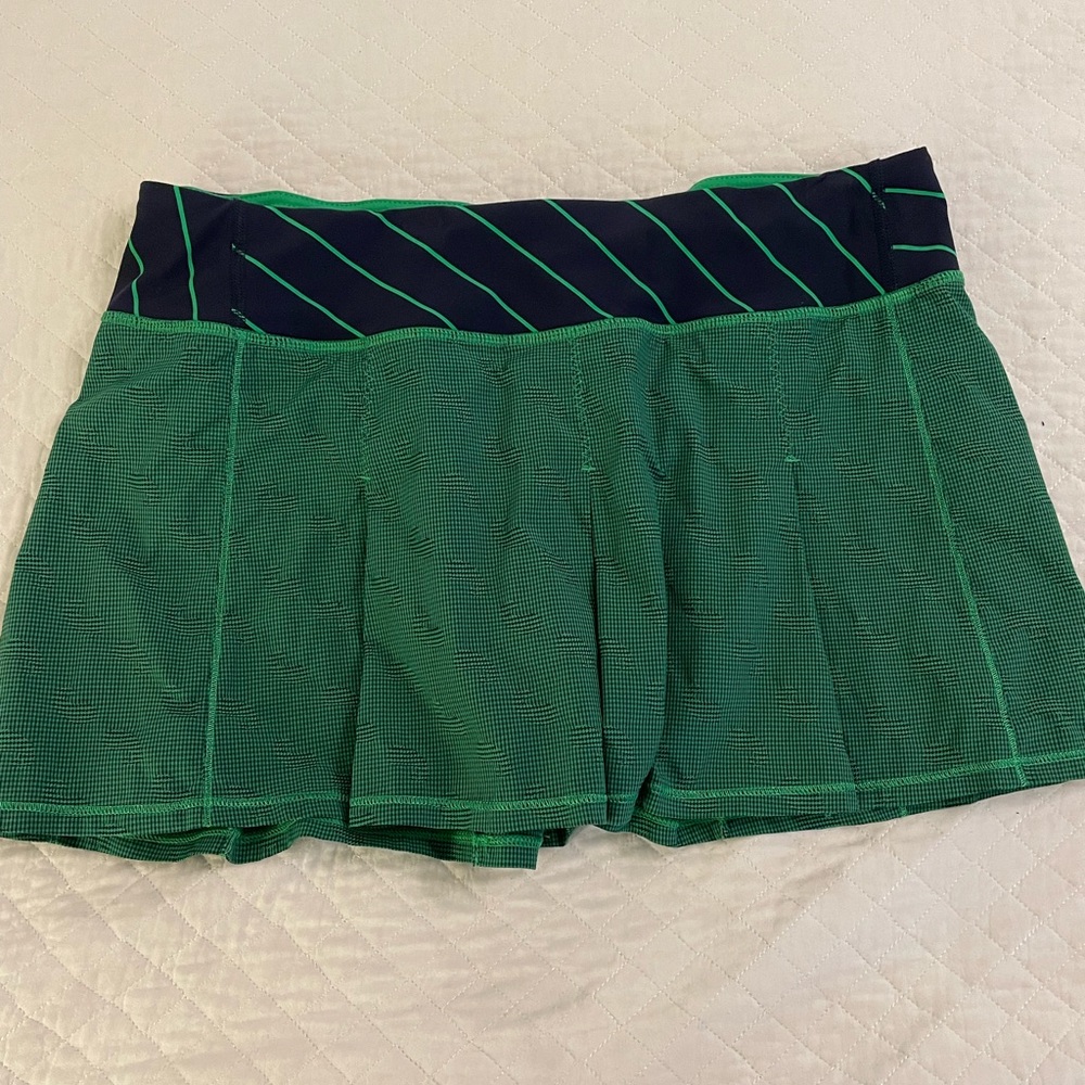 Lululemon, tennis skirt